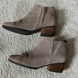 Blondo suede boots sz 7 ex condition waterproof